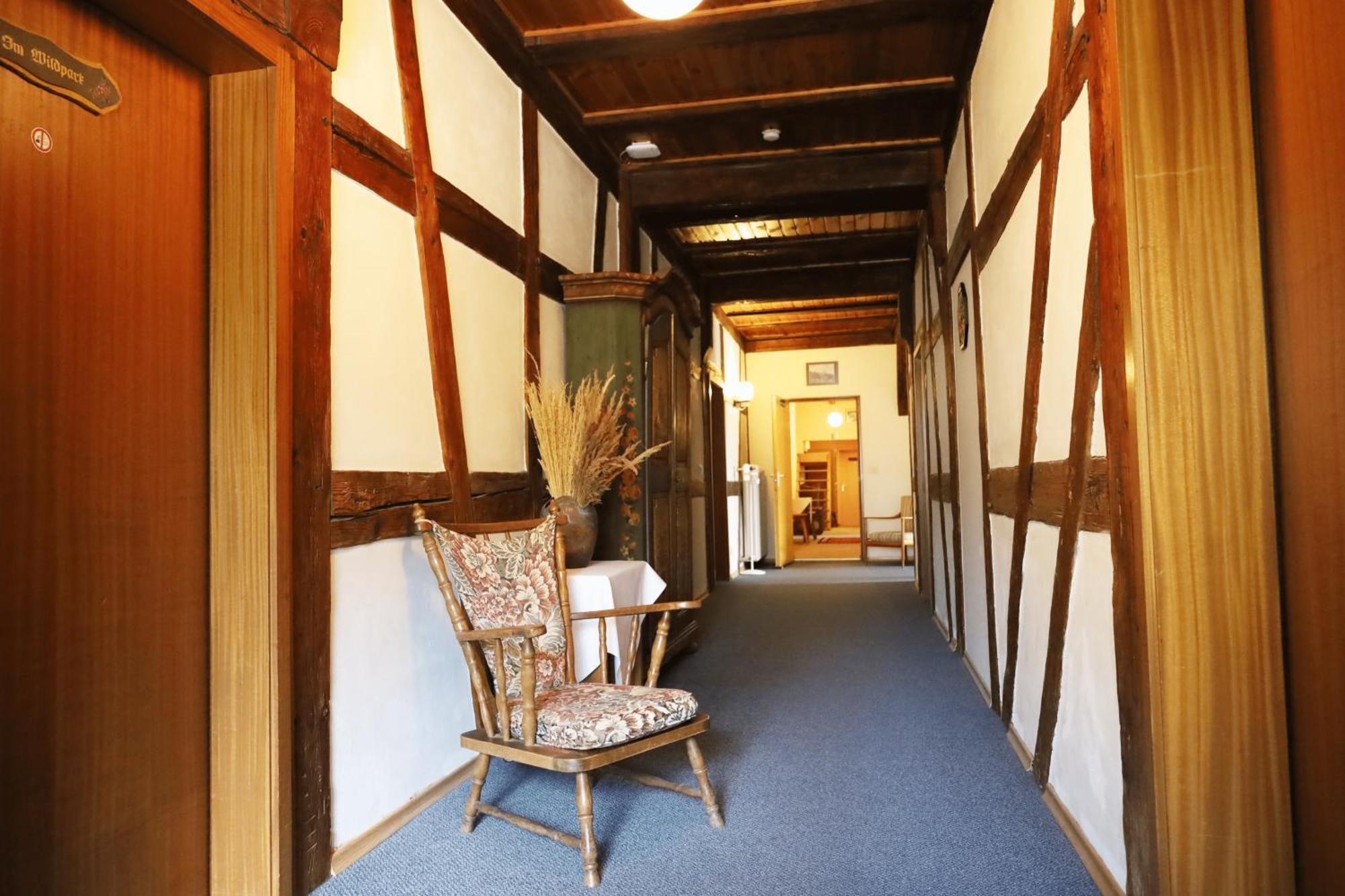 Hotel Gasthof Zur Post Wolfegg Exterior foto